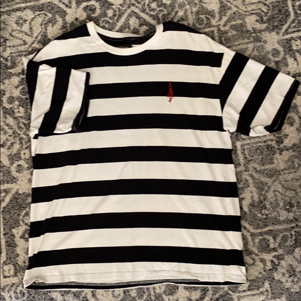 Men’s striped t-shirt
